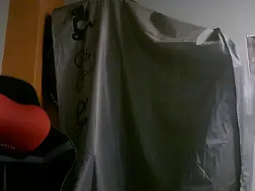 Stripchat Sex Cam of porkorossy