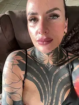 Stripchat Live Sex Cam of KathaleaNoir