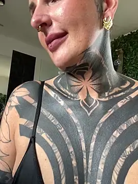 Stripchat Free Porn Cam of KathaleaNoir