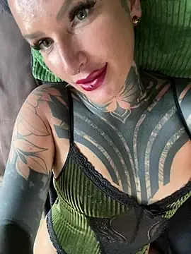 Stripchat Live Porn of KathaleaNoir