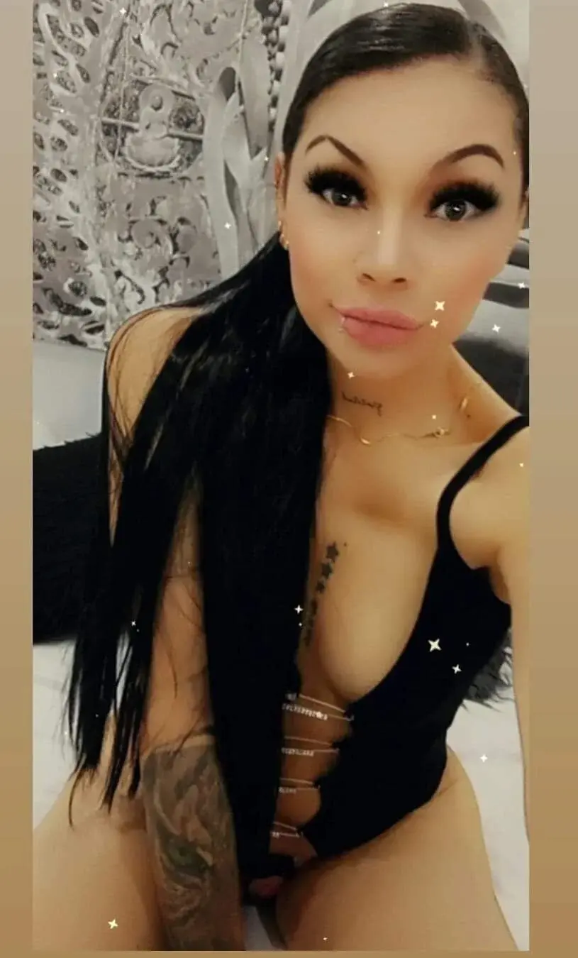 Amelie_hills02