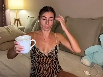 Stripchat Sex Cam of DannaEvan