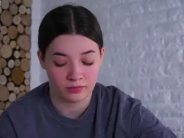Stripchat Live Sex Cam of LowOncoming