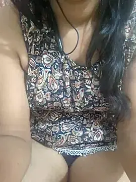 Stripchat Sex Cam of Queen_Taniyaa77
