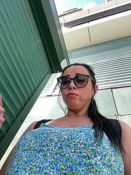 Stripchat Watch Live Sex Cams of CrazzyChicks