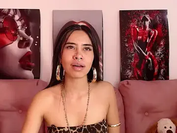 Stripchat Adult Webcam of Miahotcs1