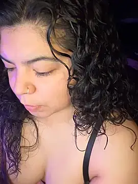 Stripchat Free Porn Cam of kimmiakiss22