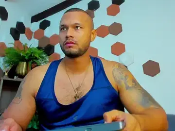 Stripchat Sex Cam of CharlieGrifinX