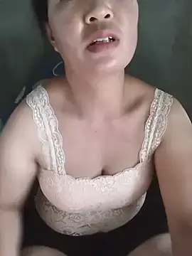 Stripchat Adult Webcam of Beola-mi