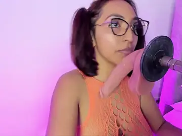 Stripchat Free Porn Cam of Leticia_brownn1