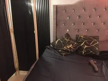 Stripchat Free Porn Cam of Scarbadgirl_