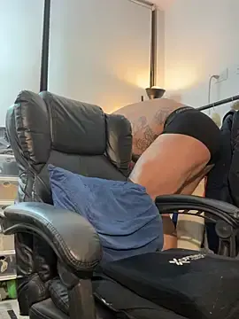 Stripchat Sex Cam of DimitriSullivan_
