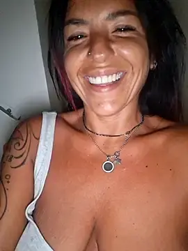 Stripchat Nude Webcam of allyson22andy