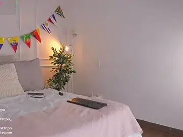 Stripchat Live Porn of CATALINA_RESTREPO