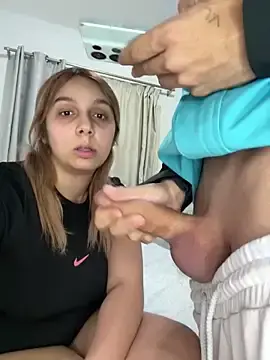 Stripchat Sex Cam of hotamanda01