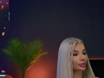 Stripchat Free Porn Cam of CelyneMay