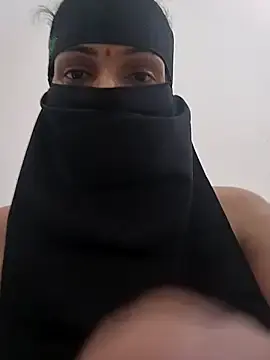 Stripchat Live Sex Cam of KAJALBHABHI_