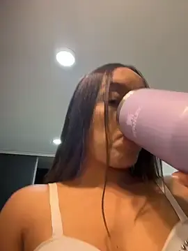 Stripchat Free Porn Cam of Brunettecollins05
