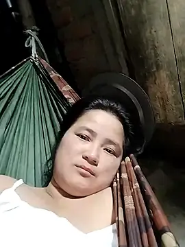 Stripchat Live Porn of BigAss-69