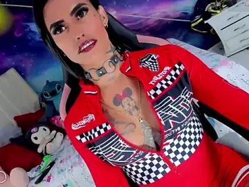 Stripchat Best Webcam of Nella_Dolls