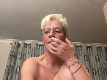 Stripchat Sex Chat of JennyHazel1