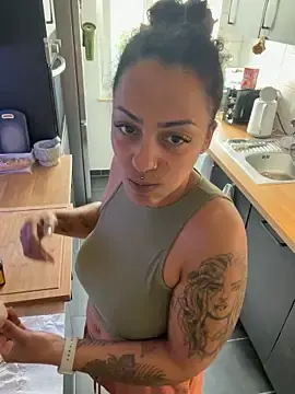 Stripchat Live Porn of SweetPetiteNoir