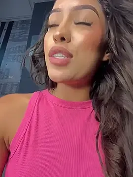 Stripchat Free Live Porn of MystiqueXXX