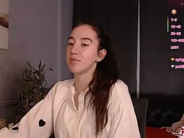 Stripchat Adult Webcams of Belle_Via