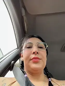 Stripchat Adult Webcam of KittyObsession
