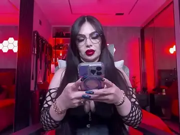Stripchat Live Sex Cam of GabrielaAroms