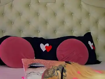 Stripchat Live Sex Cam of RagazzaBella