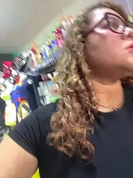 Stripchat Live Porn of ROSALIASSHOP