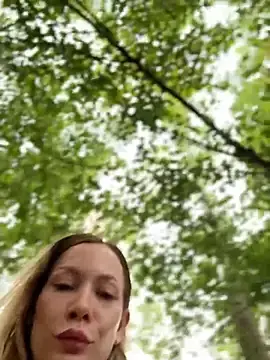 Stripchat Free Porn Cam of LavenderHot