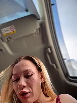 Stripchat Adult Webcam of LavenderHot