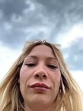 Stripchat Free Live Porn of LavenderHot