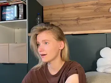 Stripchat Free Porn Cam of Adelovenick