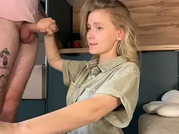 Stripchat Free Porn Cam of Adelovenick