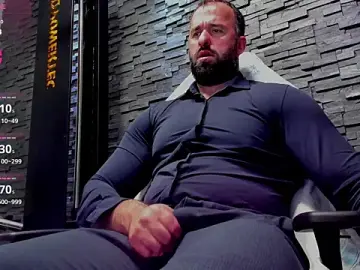 Stripchat Free Porn Cam of David_Big_Daddy