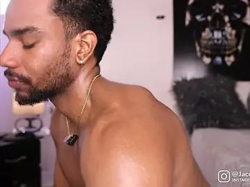 Stripchat Watch Live Sex Cams of Jaycobortiz_