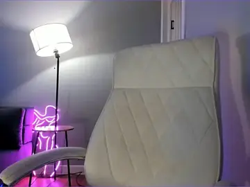 Stripchat Watch Live Sex Cams of akura011