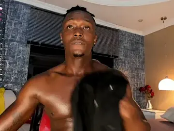 Stripchat Sex Cam of DannSmmith