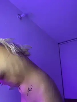 Stripchat Free Porn Cam of megan_sol