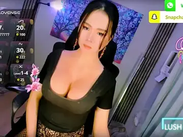 Stripchat Sex Chat of xBigSurpriseLorainex