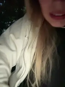 Stripchat Adult Webcam of blonde_exe