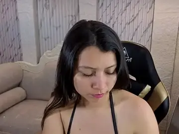 Stripchat Nude Webcam of sophie_rose_cn