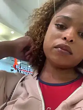 Stripchat Free Live Porn of sexflameswolf