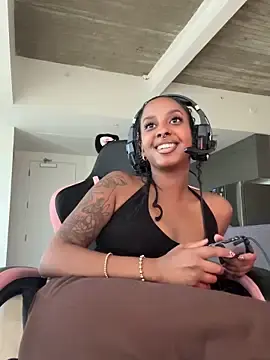Stripchat Watch Live Sex Cams of Your_Paris
