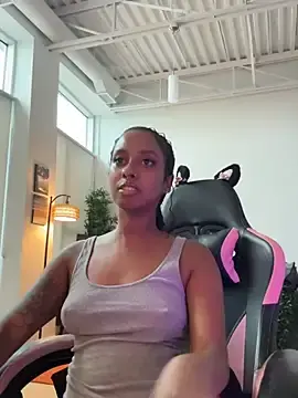 Stripchat Sex Cam of Your_Paris