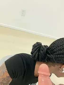Stripchat Free Live Porn of Your_Paris