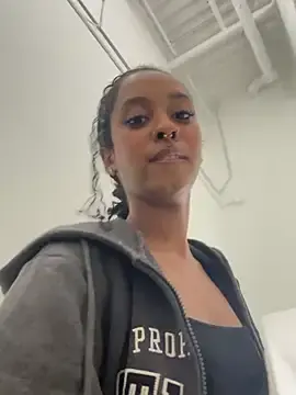 Stripchat Free Porn Cam of Your_Paris